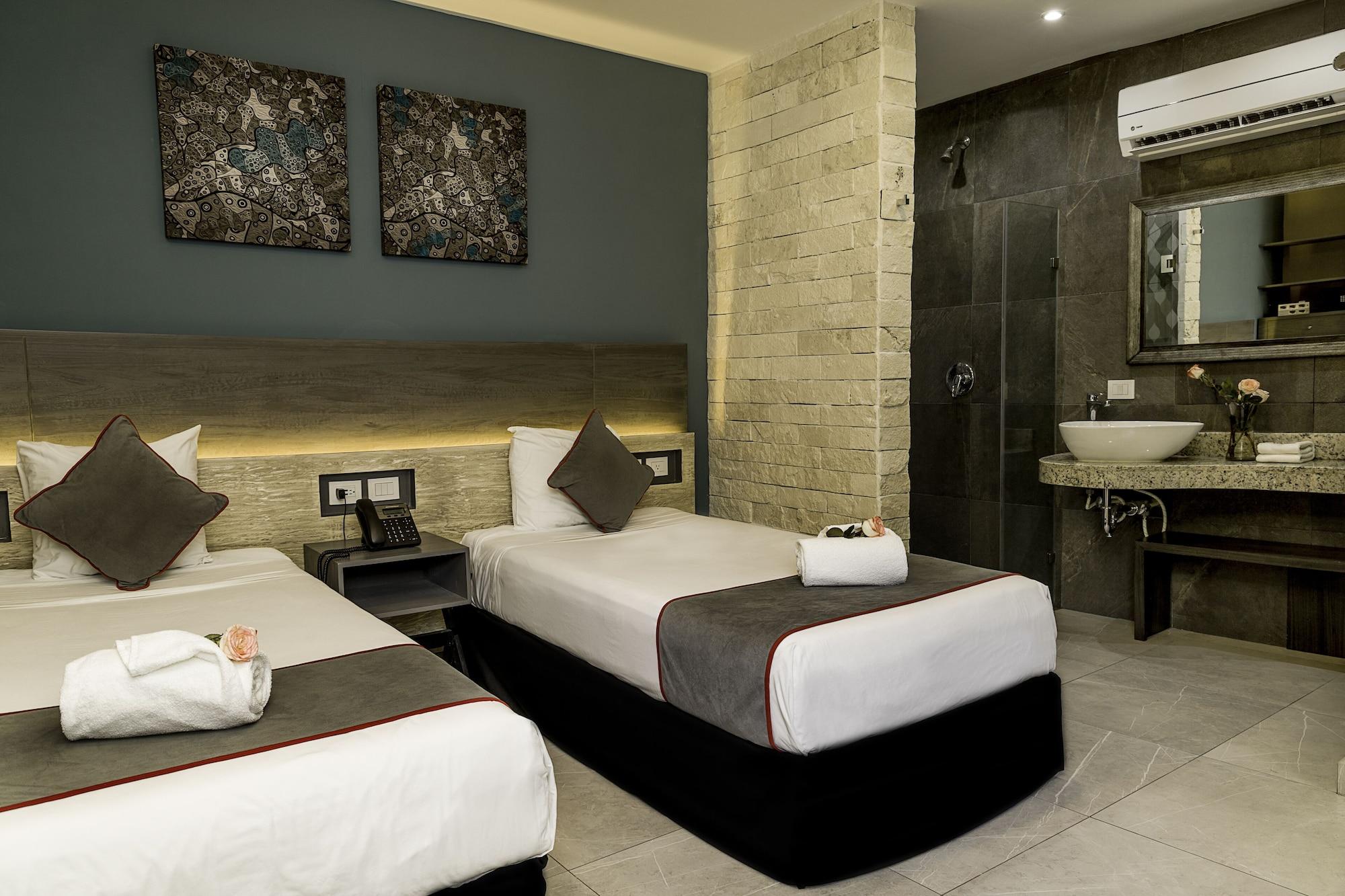 Bfh Attraction Deluxe Hotel Плая-дель-Кармен Экстерьер фото