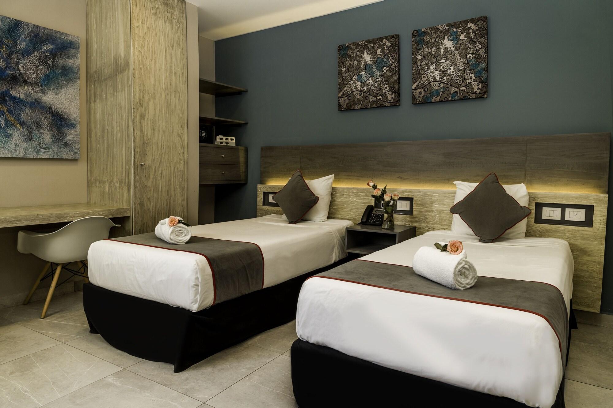 Bfh Attraction Deluxe Hotel Плая-дель-Кармен Экстерьер фото
