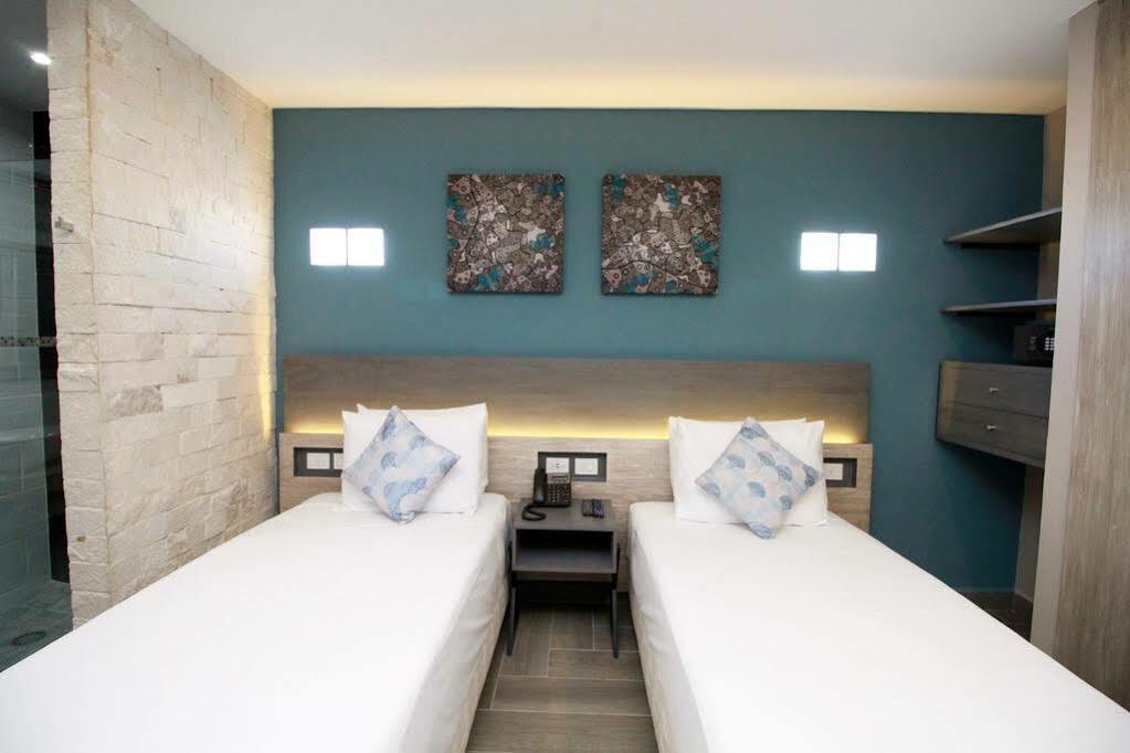 Bfh Attraction Deluxe Hotel Плая-дель-Кармен Экстерьер фото